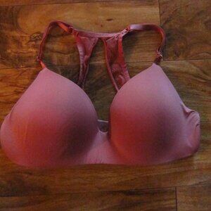Victoria's Secret Rose Pink No Wire Bra Size 38C